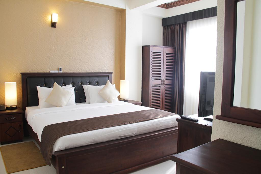 Hotel Sunhill - Colombo Exteriör bild